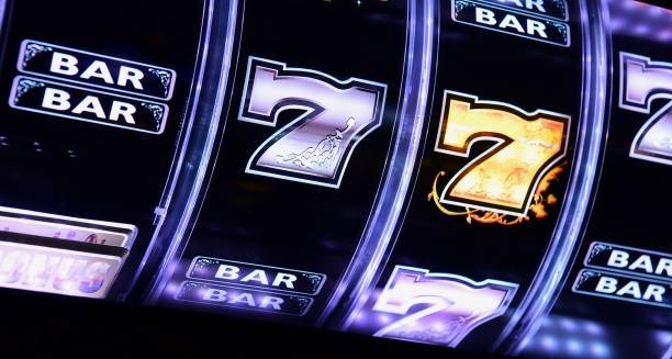caturqq Live Casino Tables